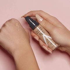 Almay Truly Lasting Color Liquid Makeup, Long Wearing Natural Finish Foundation with Vitamin E and Lemon Extract, Hypoallergenic, Cruelty Free, -Fragrance Free, Dermatologist Tested, 160 Naked, 1 oz/ 30ml